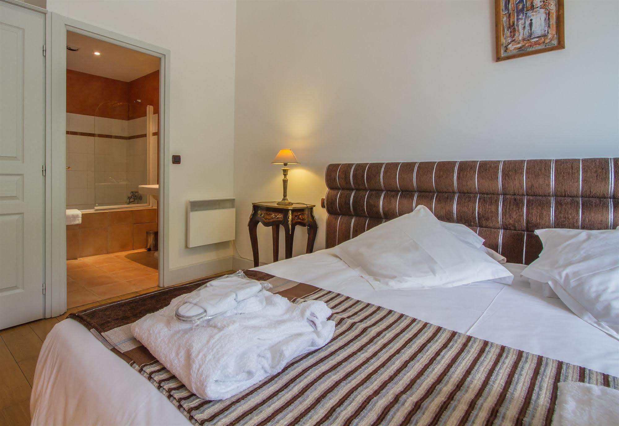Le Pavillon Du Chateau, Hotel & Spa Revel  Kültér fotó